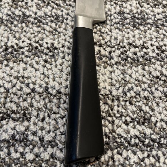 Mercer Culinary M19040 ZüM® 7" Precision Forged German Steel Fillet Knife - Picture 7 of 9